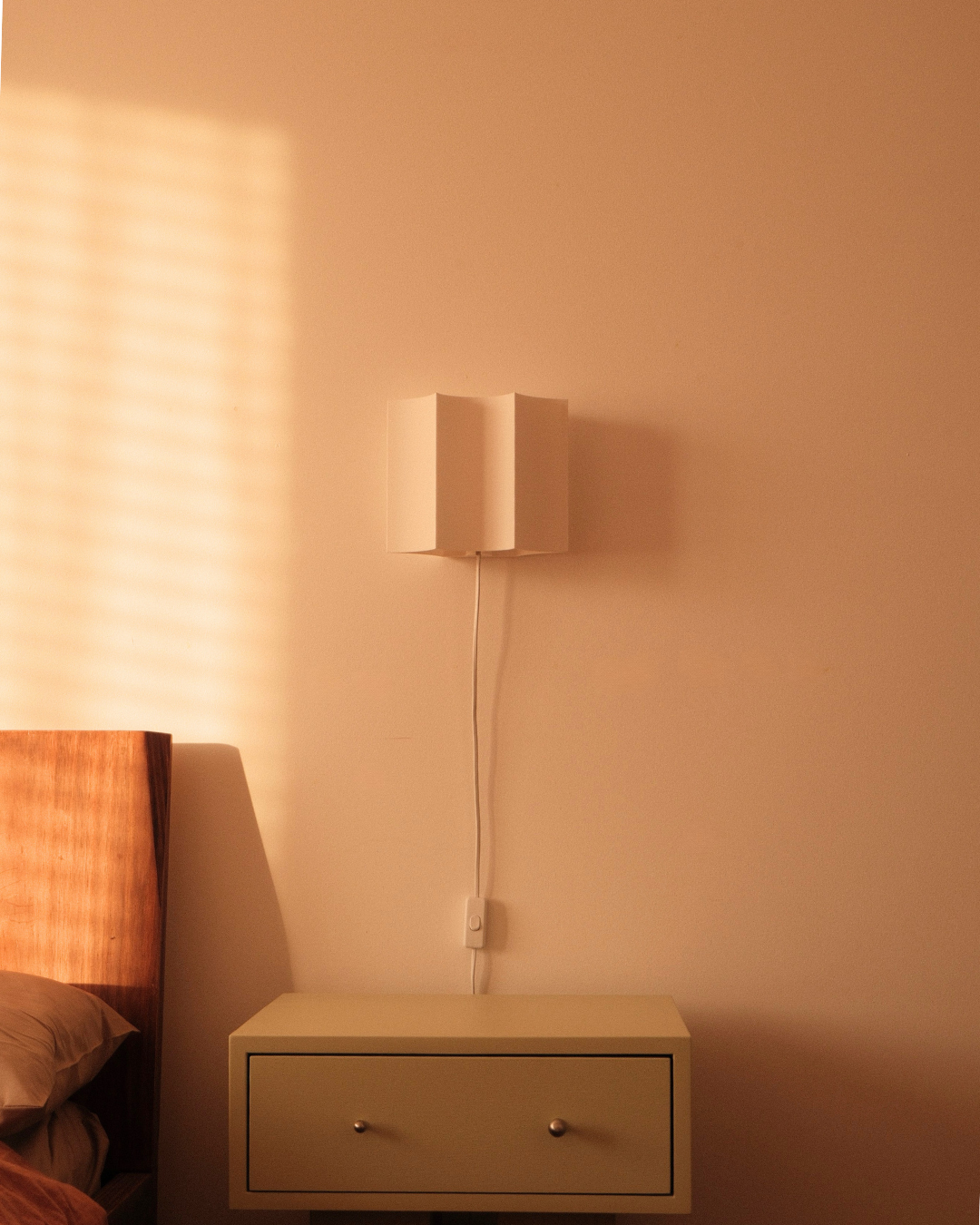 ARC FOLD Sconce