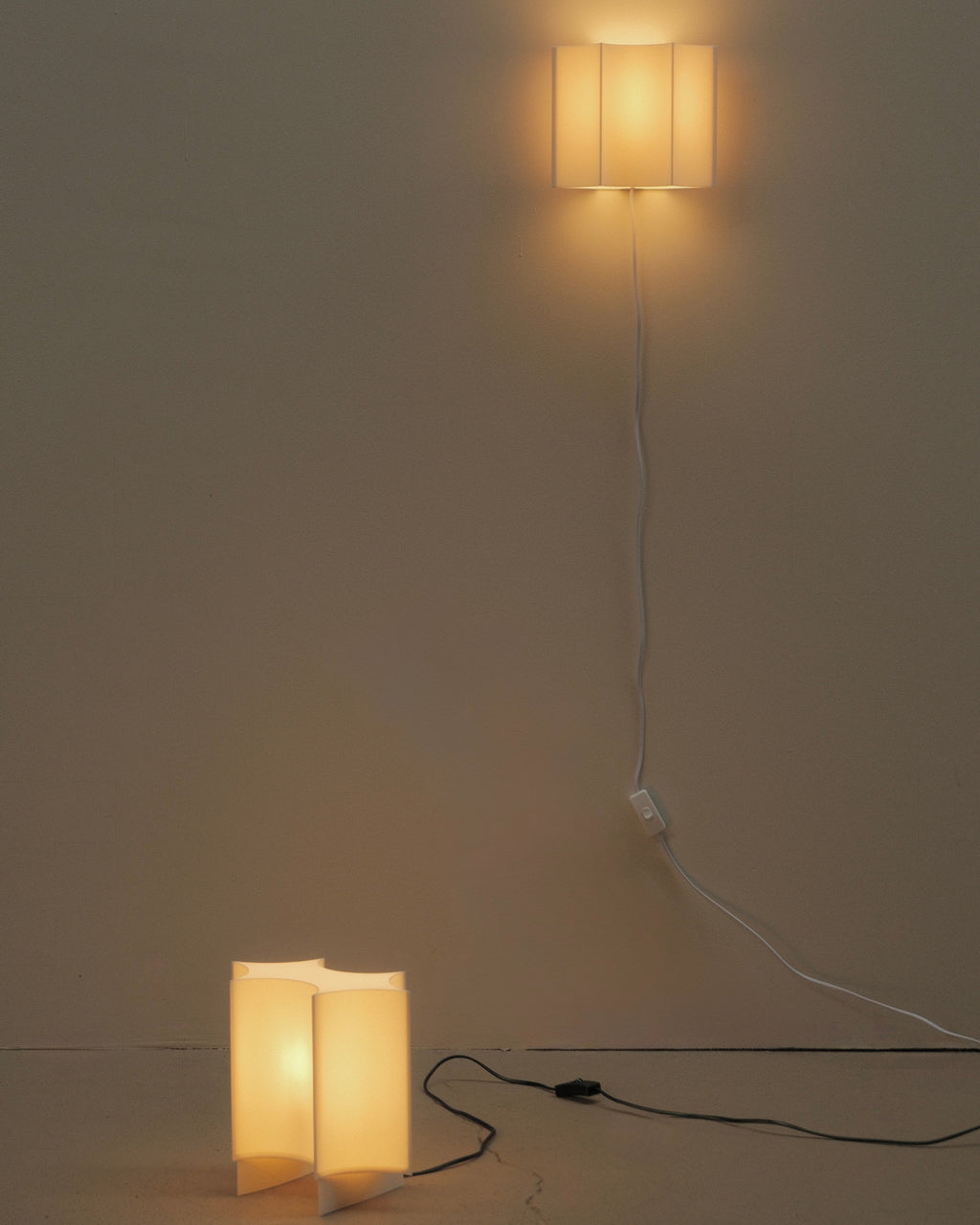 ARC FOLD Set – Lamp and Sconce
