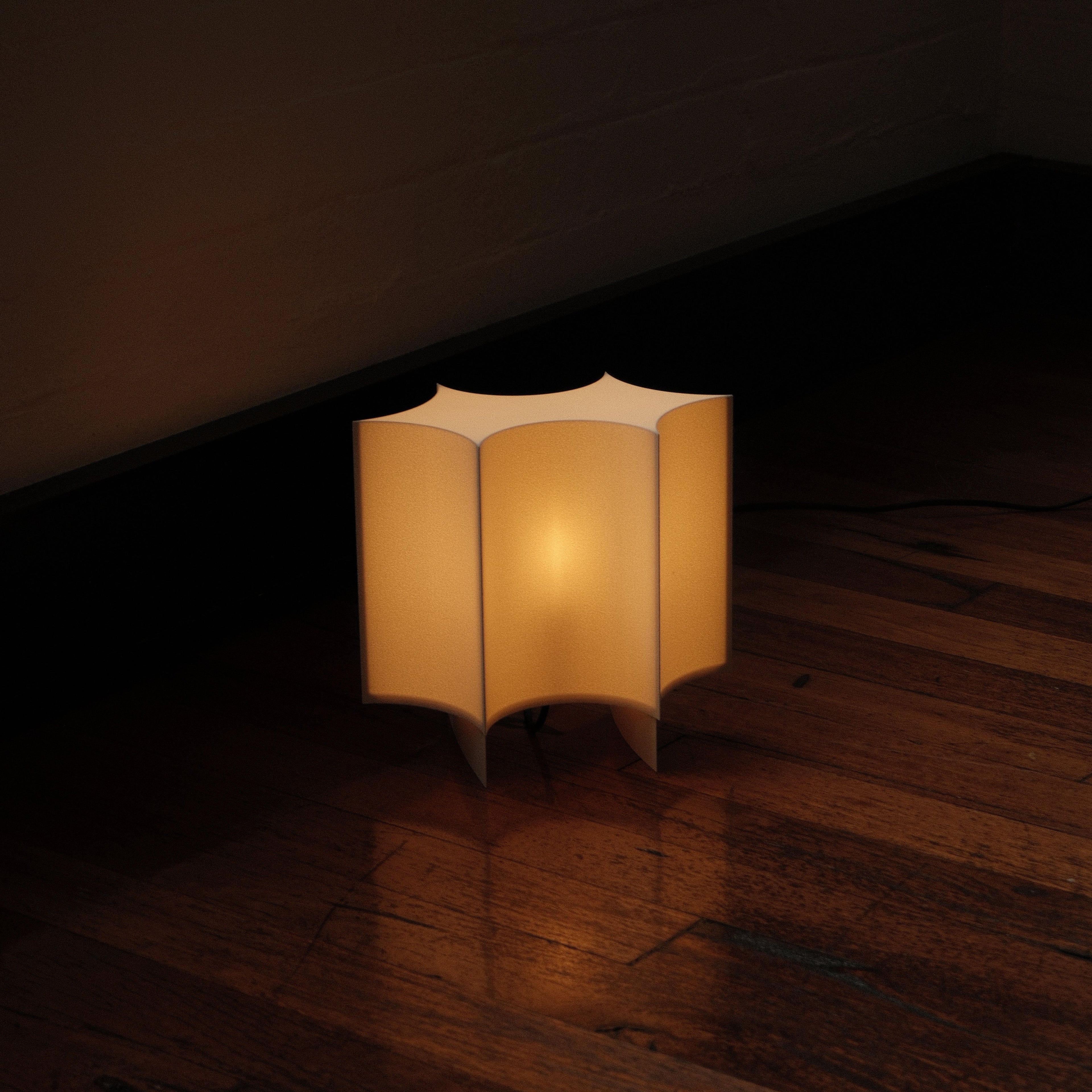 ARC FOLD Lamp